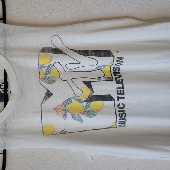 MTV Muscle Tank - Picture 3 of 5